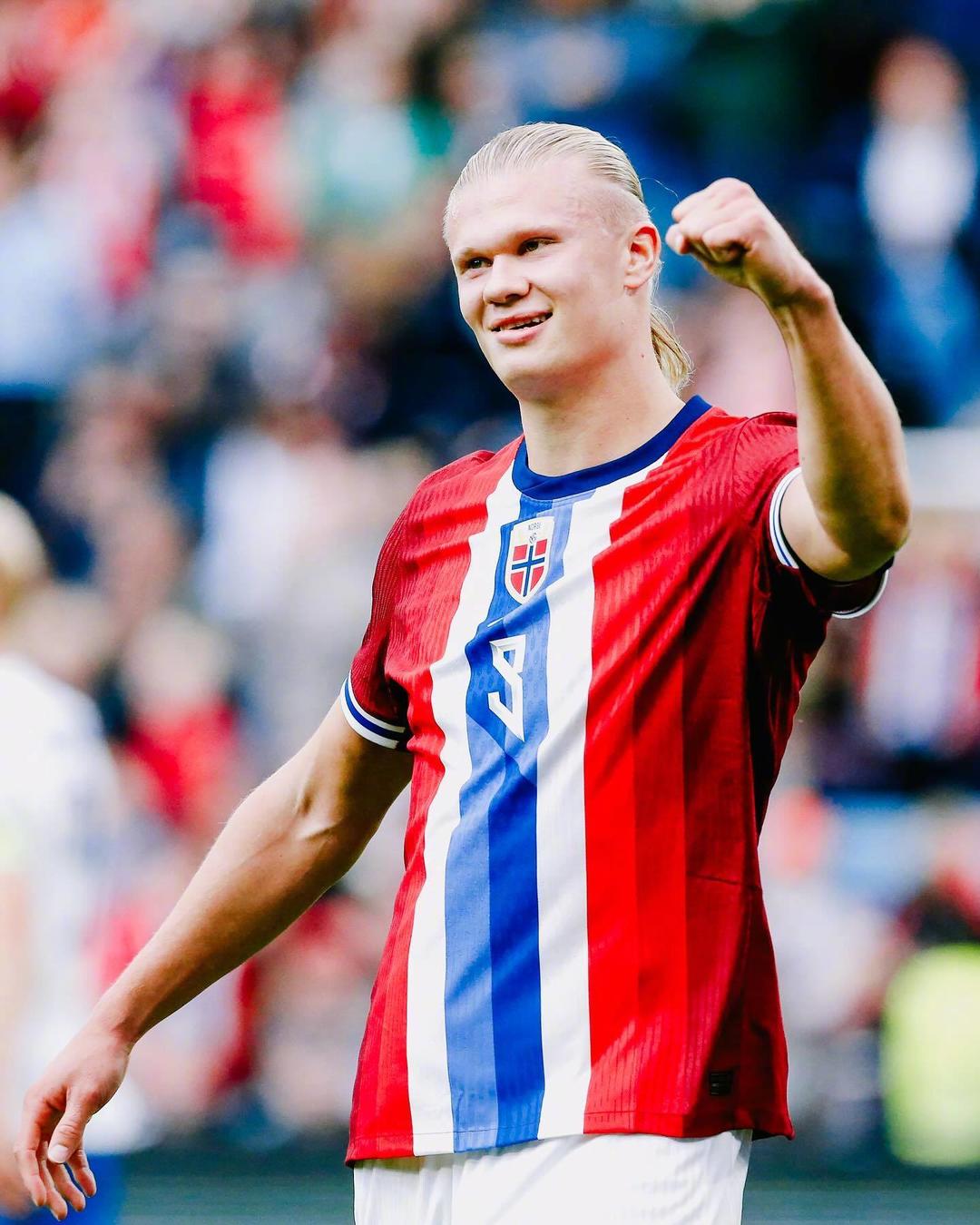 关于哈兰德连续三场比赛得分超过惊险取胜，巴塞罗那挑战极限！的信息