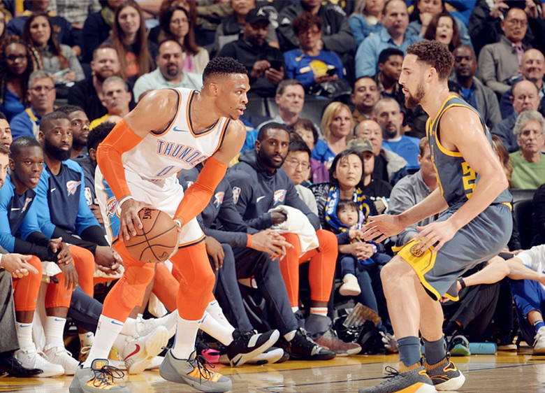 开云体育-Karsa遭遇二十连败，勇士教练面临压力！的简单介绍